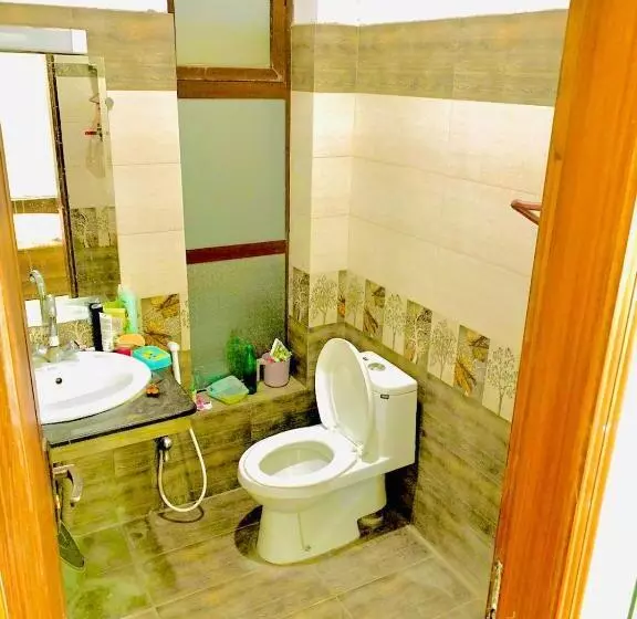 Magnum Girls Hostel