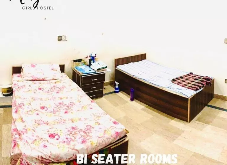 Magnum Girls Hostel