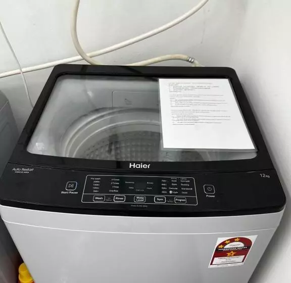 ペンション Jiaxin Dormitory Setia Indah 家馨青年旅宿