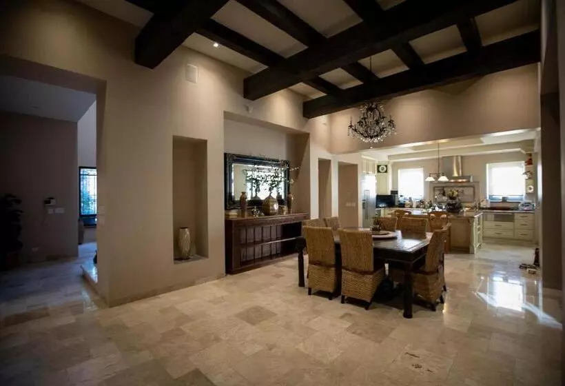 ベッドアンドブレックファースト San Gimignano Club De Golf Las Ventanas