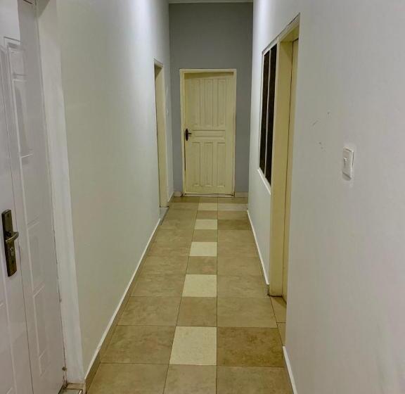 Bed and Breakfast Van Der Salle   Daisy S Garden