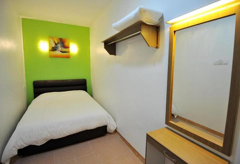 Golden Gate Hotel Kemaman