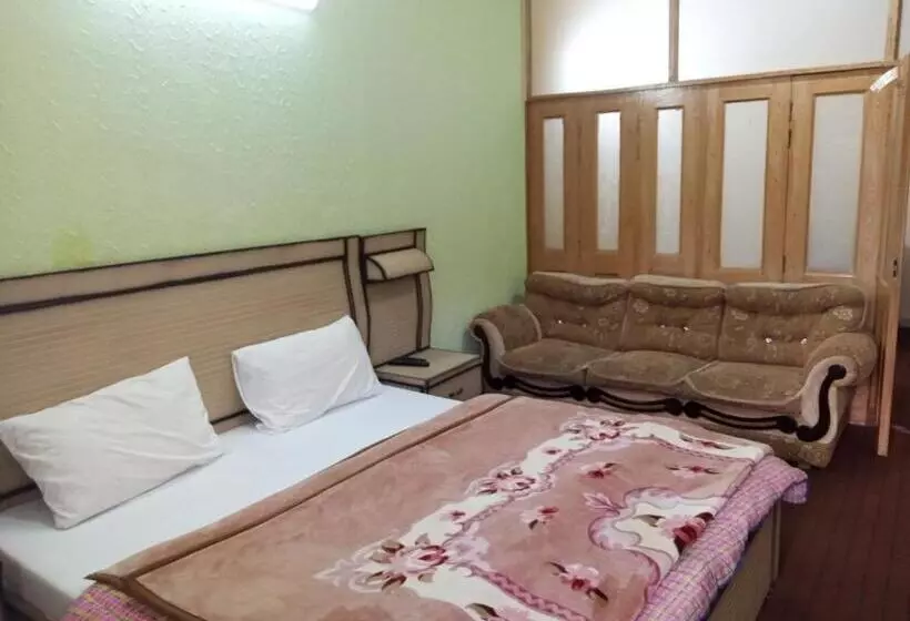 هتل Al Sadiq Guest House