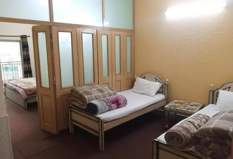 هتل Al Sadiq Guest House