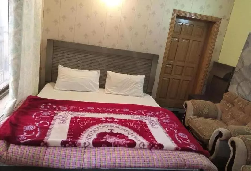 هتل Al Sadiq Guest House