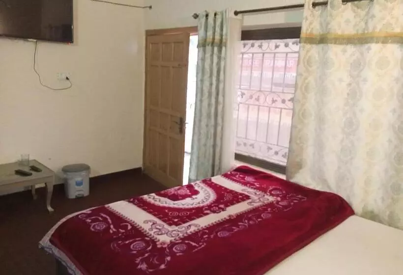 هتل Al Sadiq Guest House