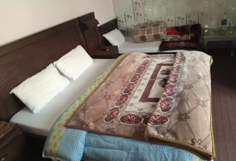 هتل Al Sadiq Guest House