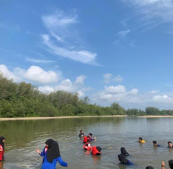 בית מלון כפרי Fikri Wetland Guesthouse & Resort