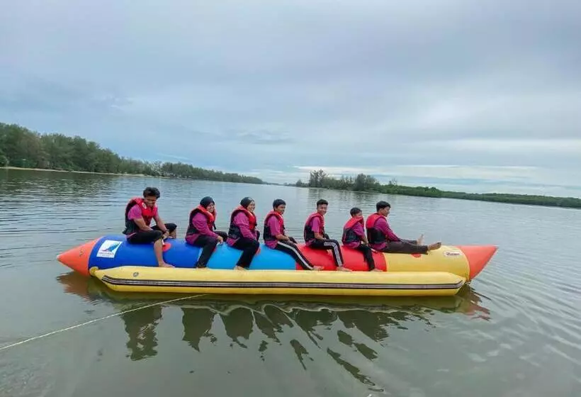 Hotelli Fikri Wetland Guesthouse & Resort