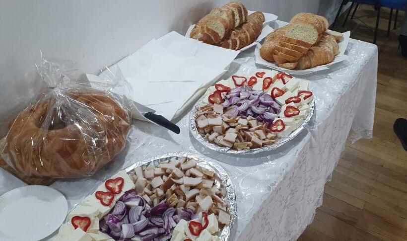 בית מלון כפרי Pensiunea Veselia