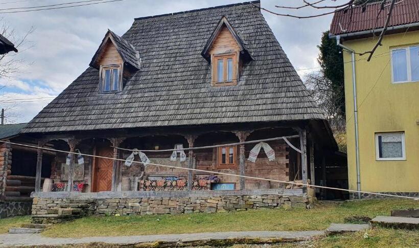 בית מלון כפרי Pensiunea Veselia