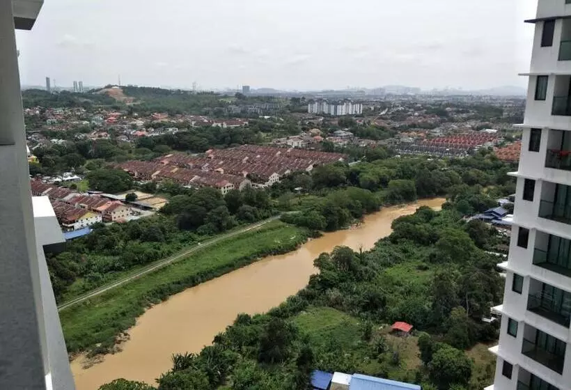 ペンション Amni Homestay Vista Bangi Muslim Preferred