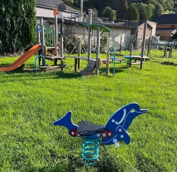 ペンション Chalet Charmant Monika Avec Piscine