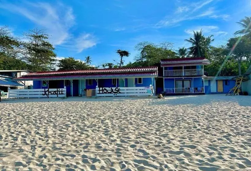ペンション Khafii House