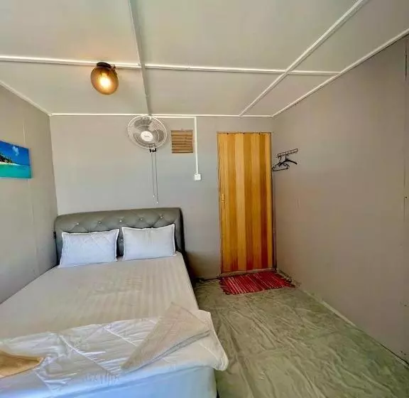 ペンション Khafii House