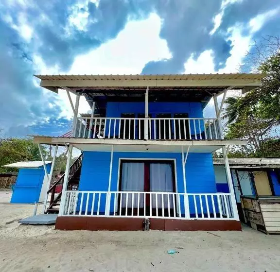 ペンション Khafii House