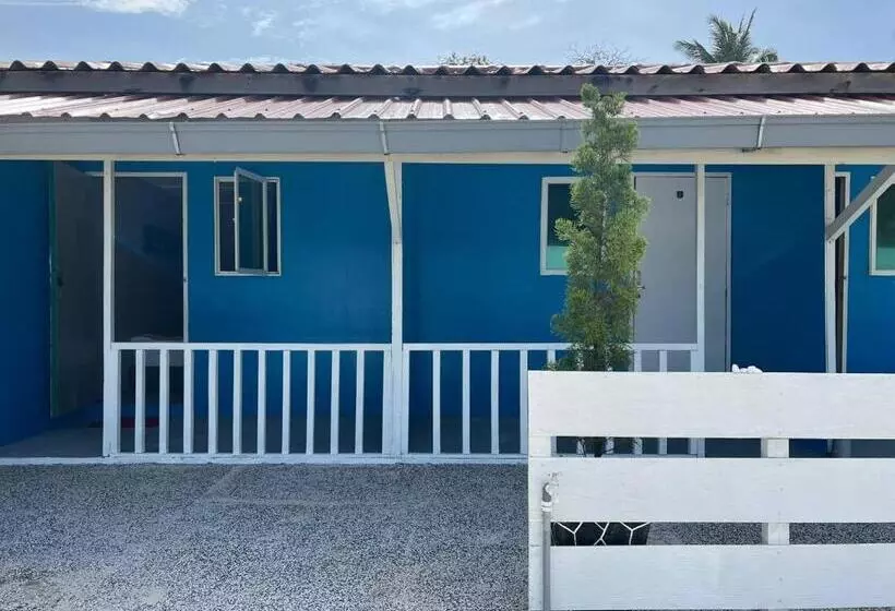 ペンション Khafii House