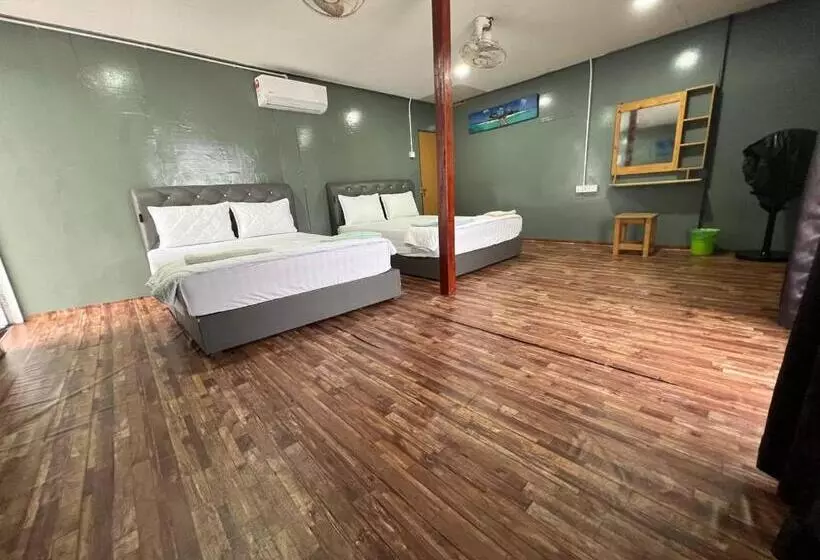 ペンション Khafii House