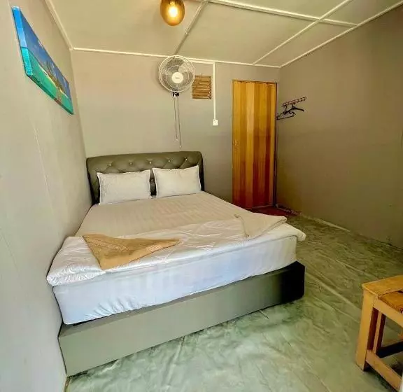 ペンション Khafii House