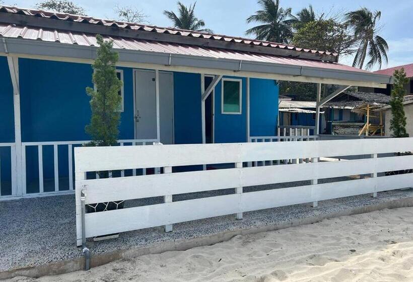 Pensão Khafii House