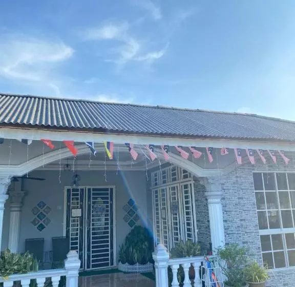 Majatalo Teratak Tiga Homestay Padang Besar