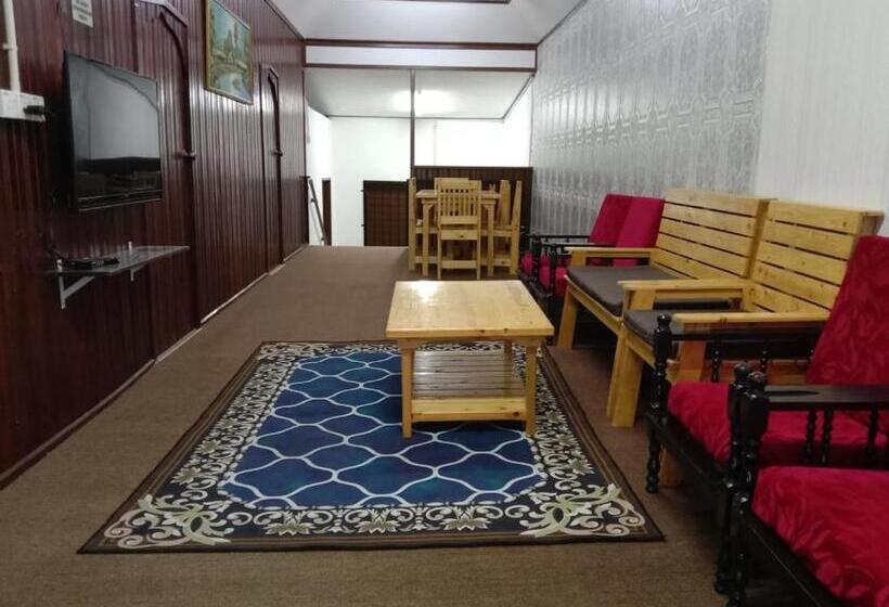 بنسيون Waldan Homestay Pantai Seberang Takir Unit A