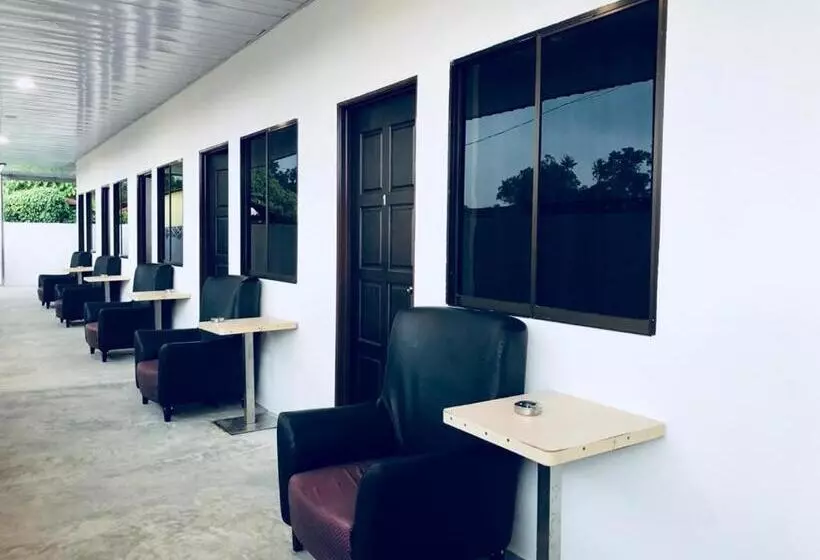 ユースホステル Lunastay