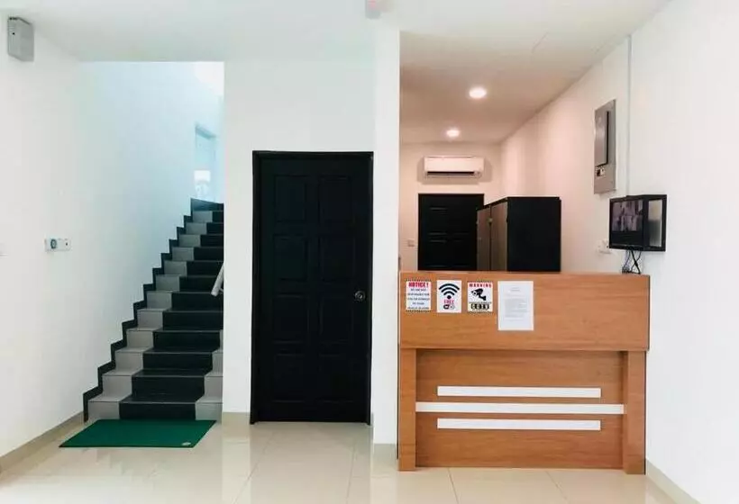 ユースホステル Lunastay