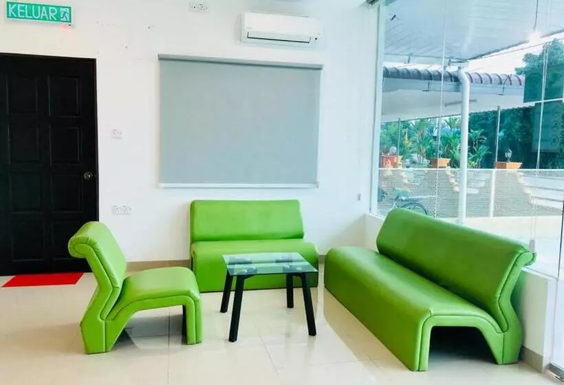 ユースホステル Lunastay