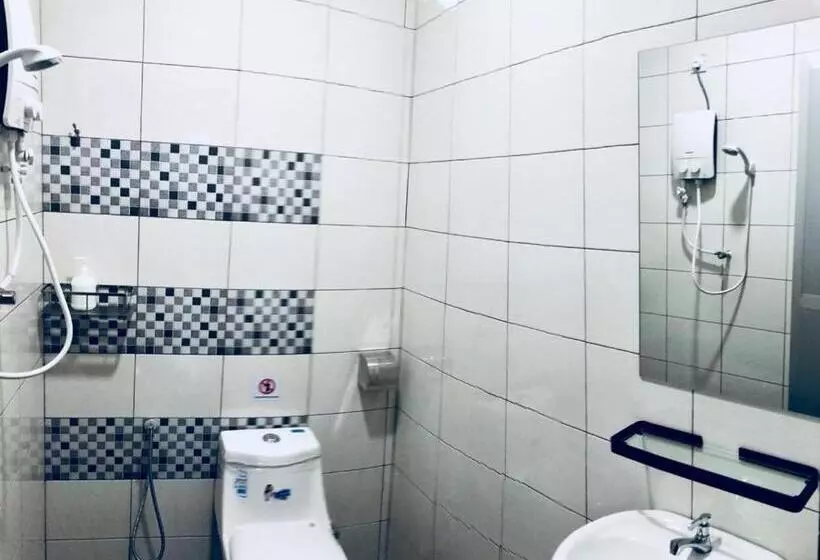 ユースホステル Lunastay