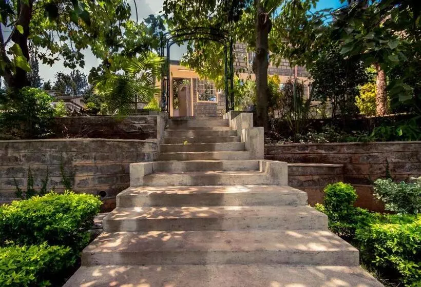 تختخواب و صبحانه Riverfront Gardens