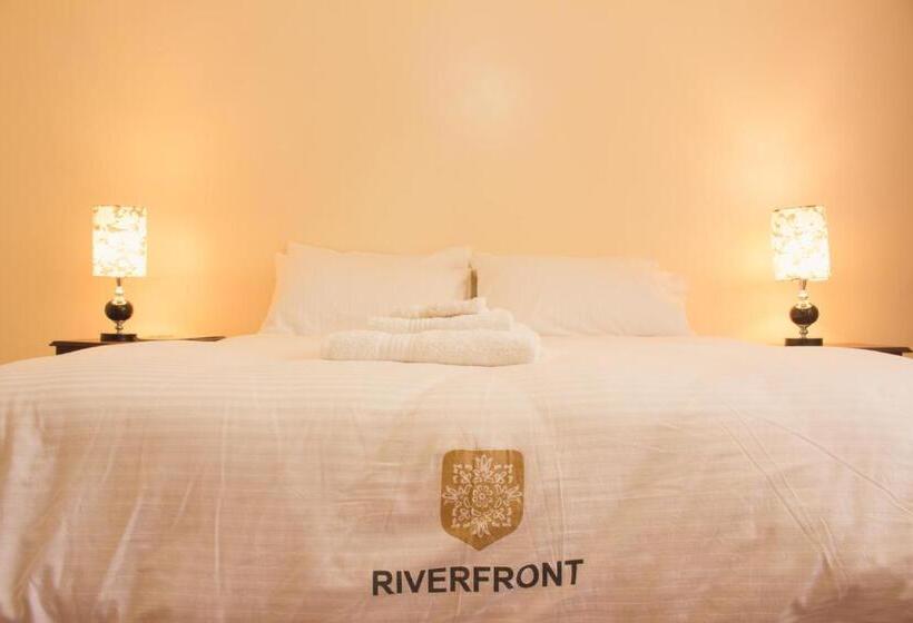 ベッドアンドブレックファースト Riverfront Gardens