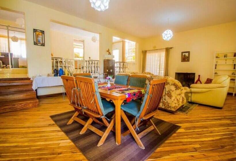 ベッドアンドブレックファースト Riverfront Gardens