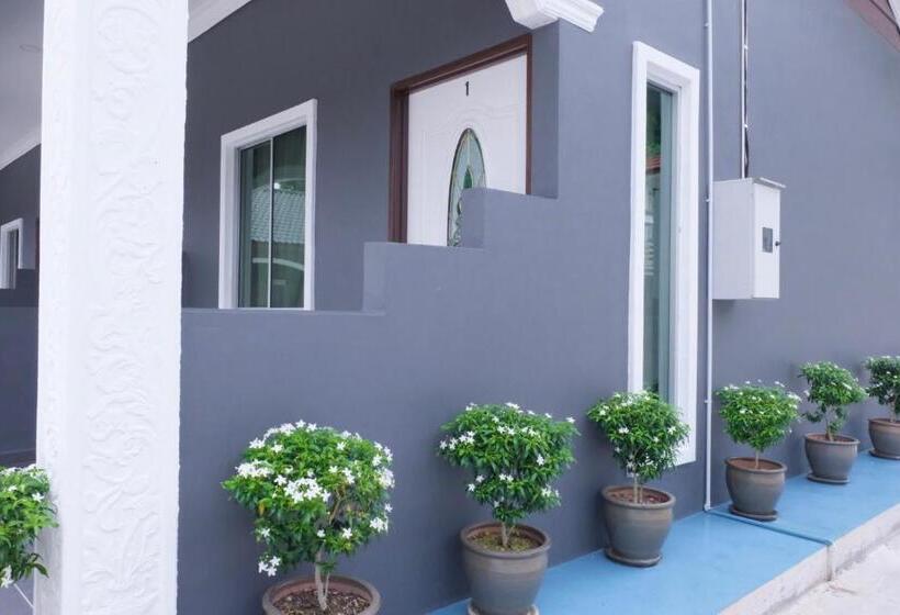 Cenang Rooms With Pool By Virgo Star Resort