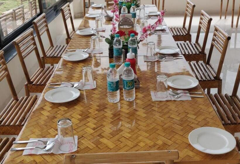 ホテル Ajanta Green Restaurant And Resort