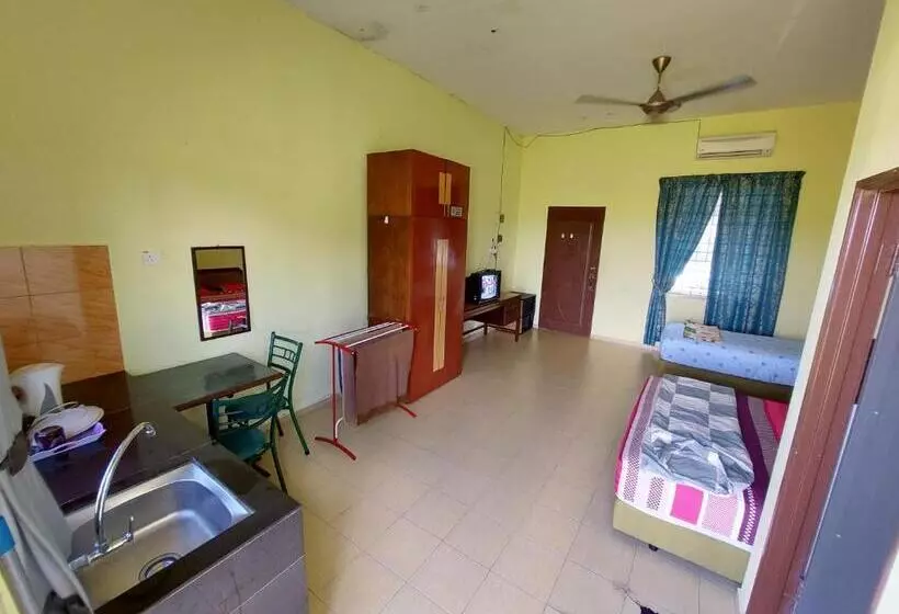 Hotelli Chalet Purnama