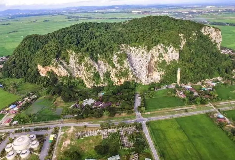 Hotelli Chalet Purnama