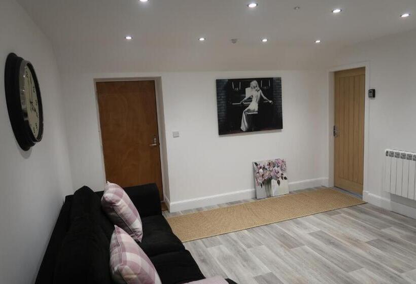 펜션 9 Sheraton Apartments