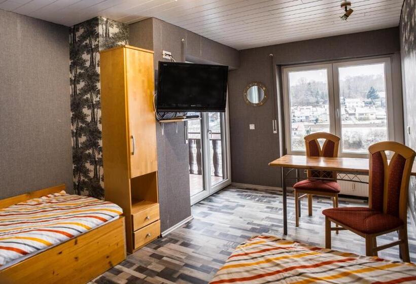 펜션 Monteurzimmer Rabe