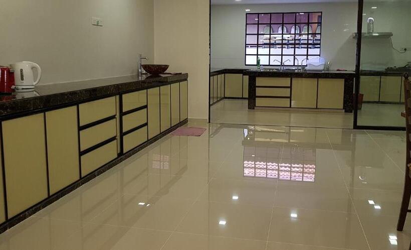 פנסיון The Amaze Guesthouse