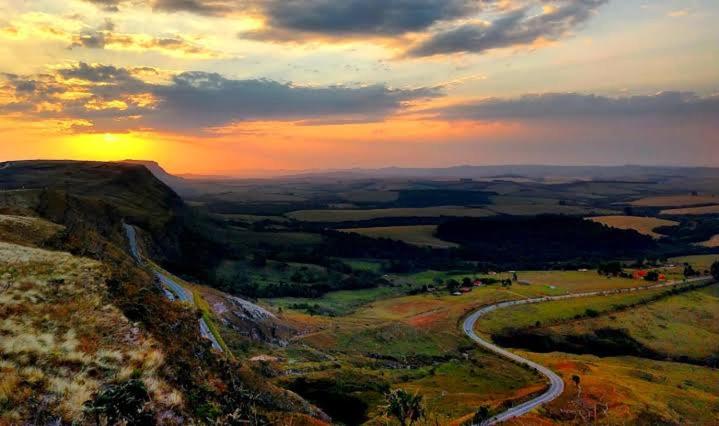 فندق صغير Pousada Portal Da Serra Chalés