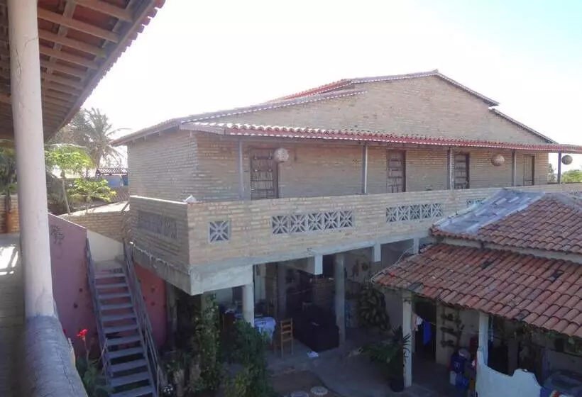 Retkeilymaja Pousada Sol E Mar