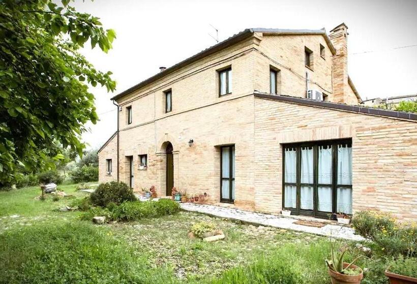 민박 Agriturismo Campo Aperto