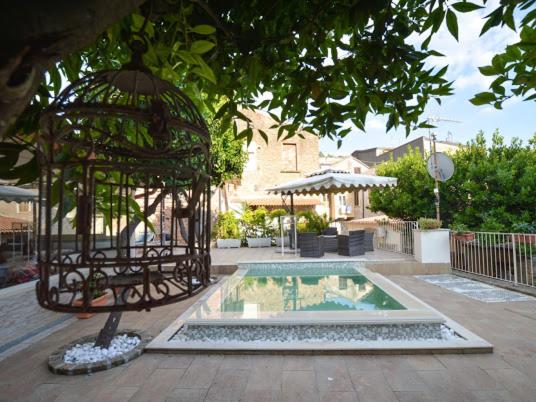 ベッドアンドブレックファースト Alla Corte Di Re Federico