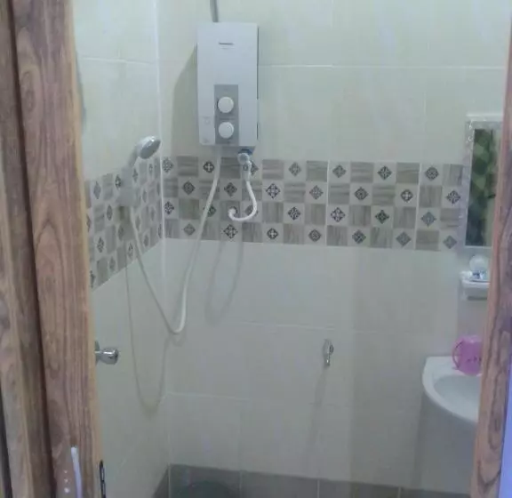 Aamiaismajoitus (B&B) Tok Ayah Homestay Transit Room