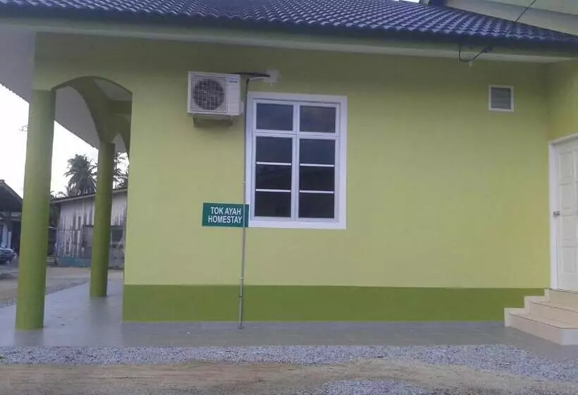 Aamiaismajoitus (B&B) Tok Ayah Homestay Transit Room