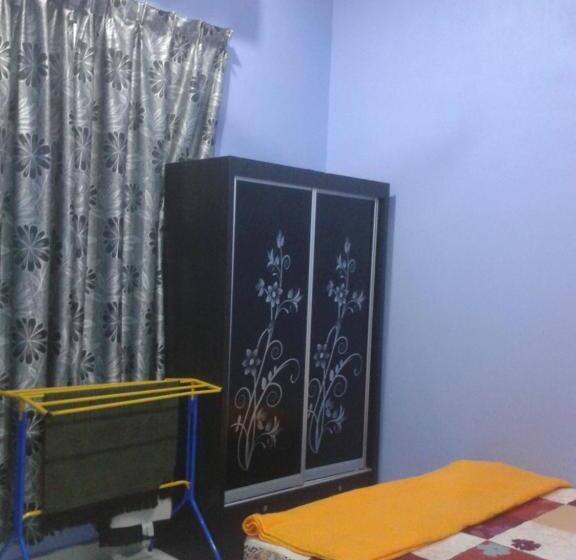 Nocleg ze śniadaniem Tok Ayah Homestay Transit Room