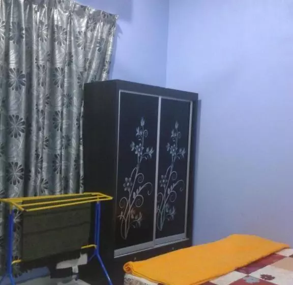 Aamiaismajoitus (B&B) Tok Ayah Homestay Transit Room