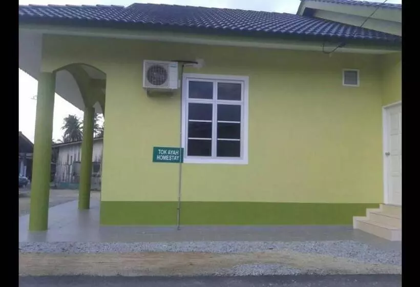 Aamiaismajoitus (B&B) Tok Ayah Homestay Transit Room