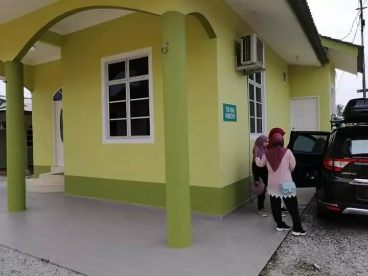 Aamiaismajoitus (B&B) Tok Ayah Homestay Transit Room